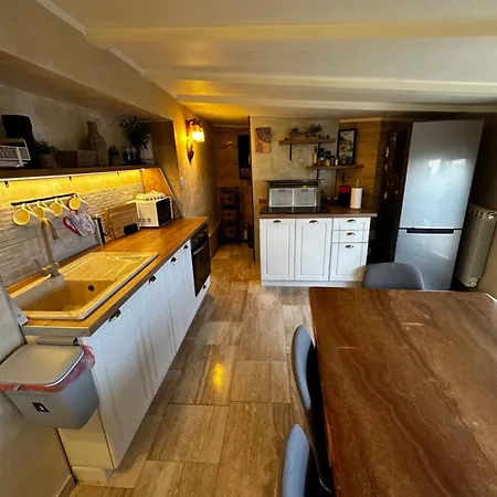 - 3 Bedroom Near *