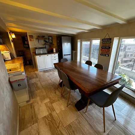 - 3 Bedroom Near