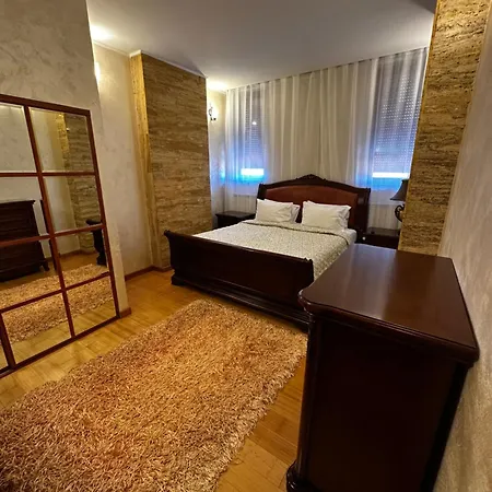 公寓 - 3 Bedroom Near